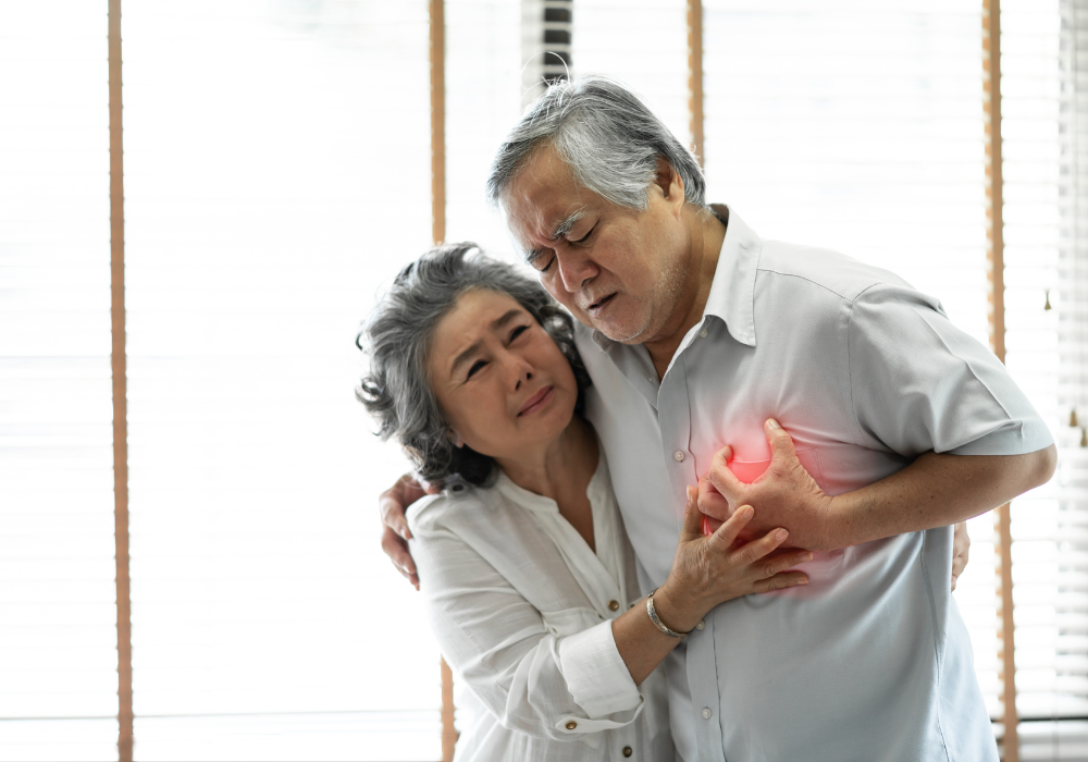 Người cao tuổi tăng nguy cơ hình thành cục máu đông gây nhồi máu cơ tim